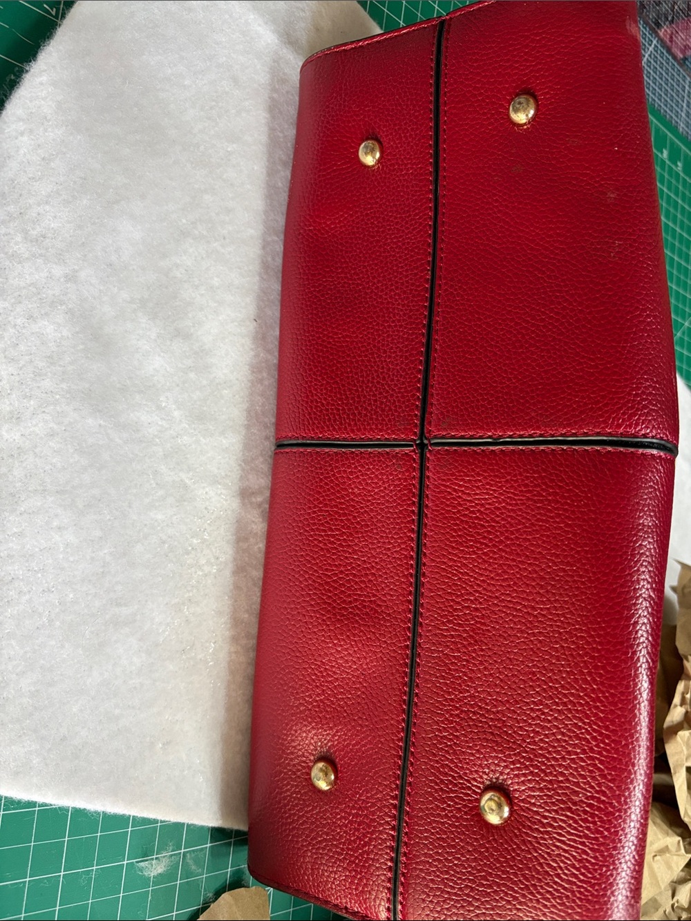 Rich Red Pebbled Leather Structured Tote Bag with Gold Hardware (v) - Picture 5 of 11